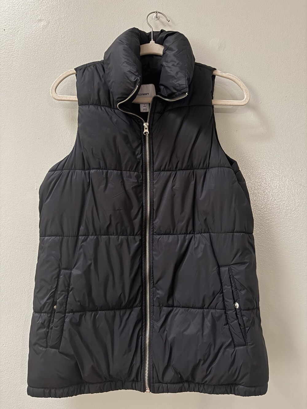 Old Navy Black Quilted Sleeveless Puffer Vest Small TALL